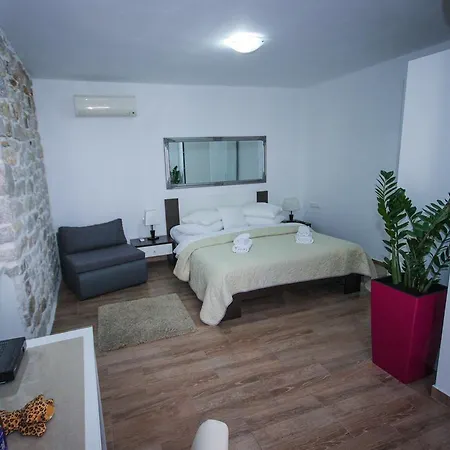 Vagabundo Imb Maison d'hôtes Split